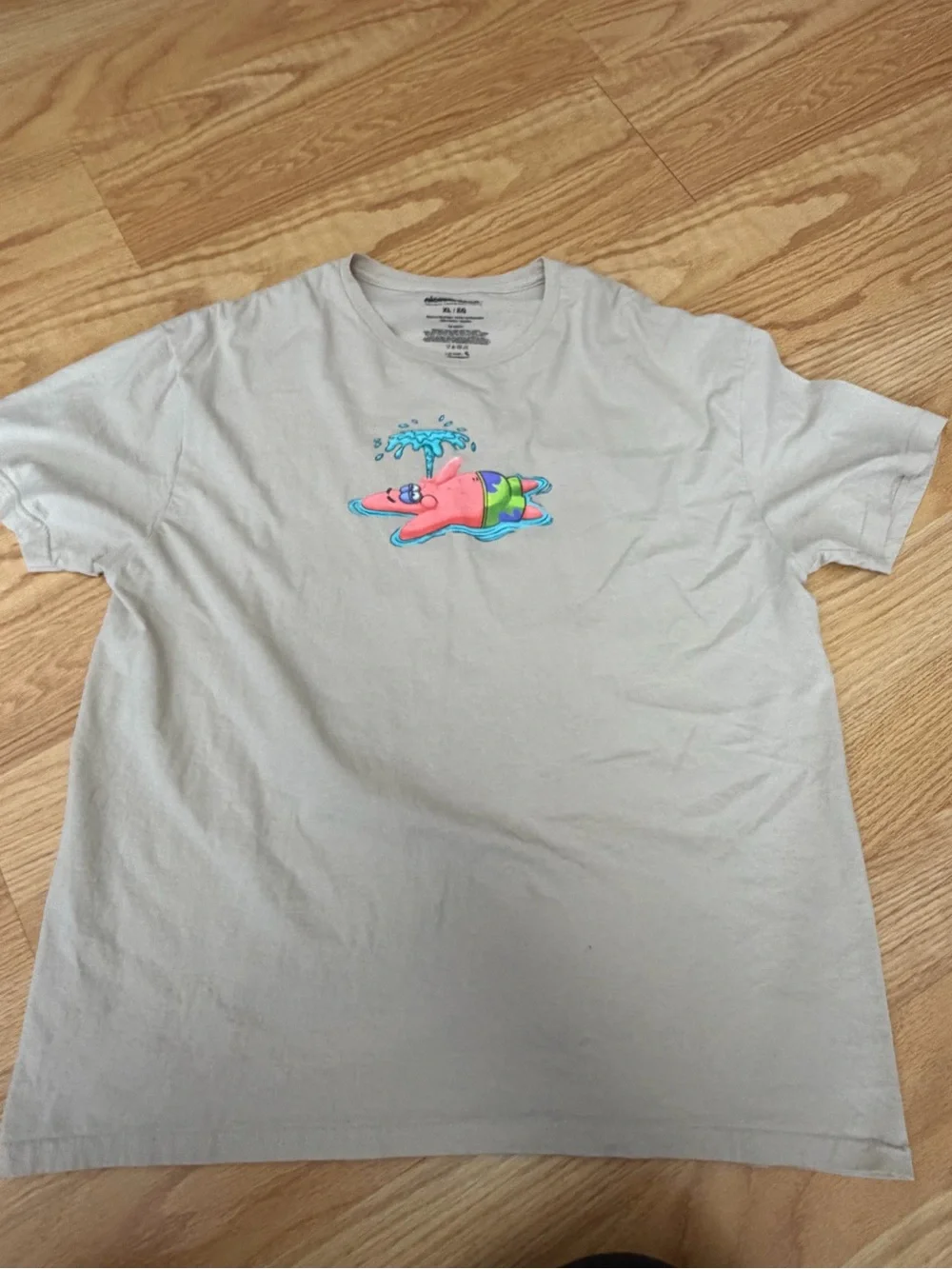 Gray Nickelodeon Patrick Star cotton t-shirt with pink starfish graphic, size XL